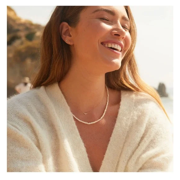 ✨ Gorjana Parker Pearl Necklace - Picture 2 of 5